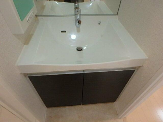 ランドスクエア板橋の洗面所