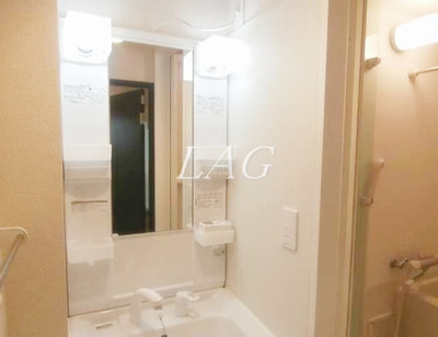 【洗面所】 | コンフォート | 洗面台です。