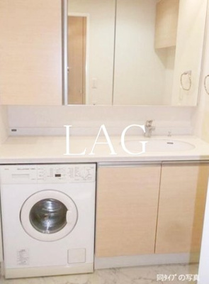 【洗面所】 | ニューシティアパートメンツ芝公園 | 洗面台です。