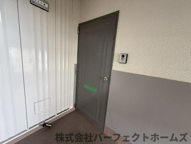 グリーンヒル光善寺住宅第5号棟の玄関|落ち着いた玄関です