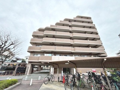 【外観】 | ディオ・フェルティ白鷺 | 南海高野線「白鷺」駅まで徒歩１分！
毎日の通勤や通学に便利ですね！
忙しい朝や遅くなった帰宅時にも嬉しいですね！