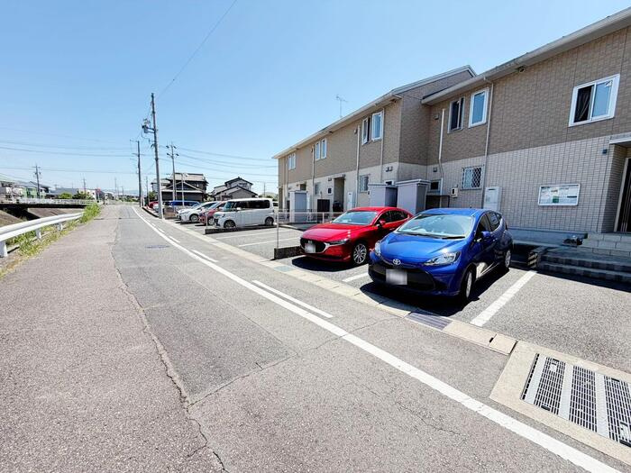 カーサ　ド　リオの駐車場