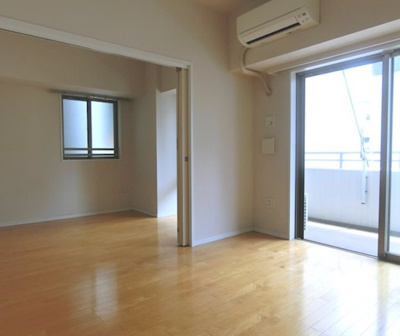 【居間・リビング】 | 藤和シティホームズ台東御徒町ウェルブライト | 使いやすい居間です