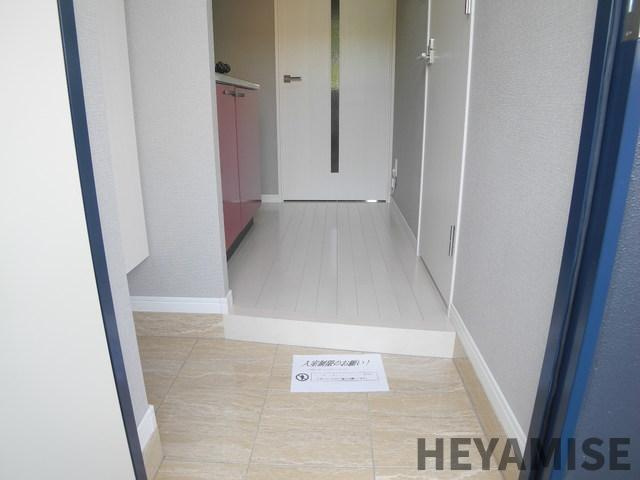 長崎市文教町の賃貸マンションの玄関|※同物件同室タイプの写真でございます※現況を優先します※