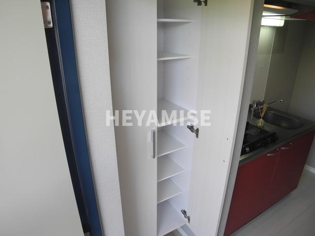 長崎市文教町の賃貸マンションの収納|※同物件反転タイプの写真でございます※現況を優先します※