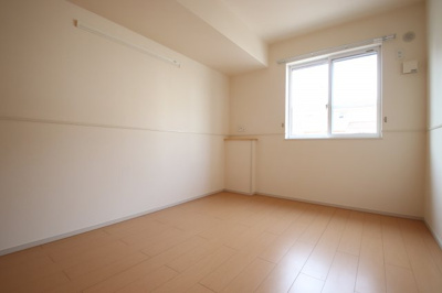 【洋室】 | ソレイユ和泉中央Ⅱ