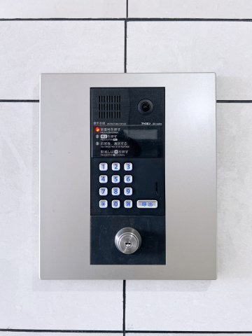 COZY東大曽根のエントランス