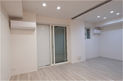 【居間・リビング】 | カーサ ミカサ | シャッター雨戸