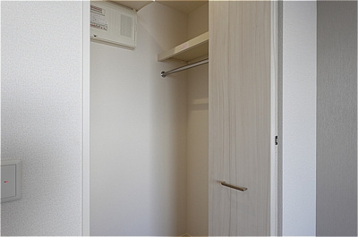 【洋室】 | カーサ ミカサ | 北洋室・ウォークインクローゼット