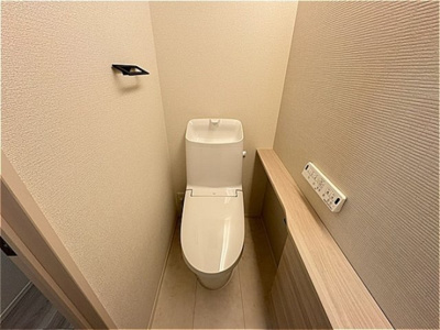 【トイレ】 | カーサ ミカサ | 温水洗浄暖房便座のトイレ