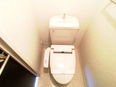 【トイレ】 | エスポワール ルナ Ｂ | 温水洗浄暖房便座のトイレ