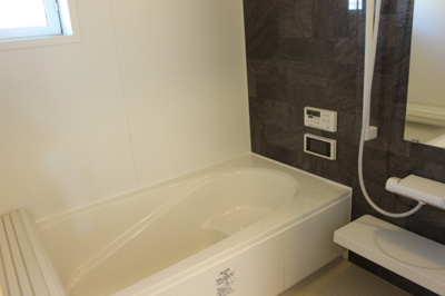  | サザンヒルズ Ｂ | 換気暖房乾燥機・ＴＶ付浴室