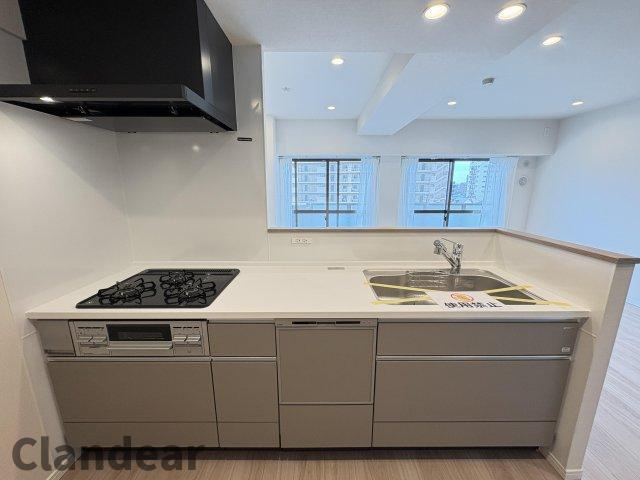 松戸東光マンションのキッチン|ドキドキの新生活も、安心してスタート。ぴったりの住まいを見つけませんか？クランディアが一緒に住まい選びをサポートします‼　まずは、お気軽にお問合せください　＃クランディア