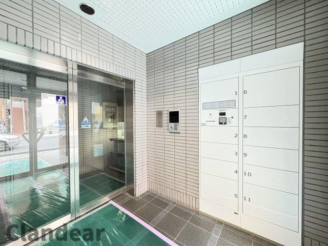 松戸東光マンションのロビー|ドキドキの新生活も、安心してスタート。ぴったりの住まいを見つけませんか？クランディアが一緒に住まい選びをサポートします‼　まずは、お気軽にお問合せください　＃クランディア