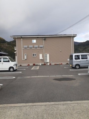 【駐車場】 | スミール・モーテ | 駐車場です
