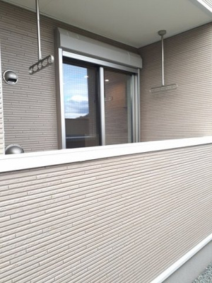 【バルコニー】 | スミール・モーテ | バルコニーからの眺めを楽しみながら食事をしませんか