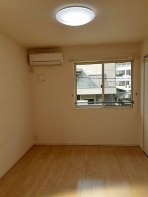 【内装】 | コンフォート | 内装は落ち着いています