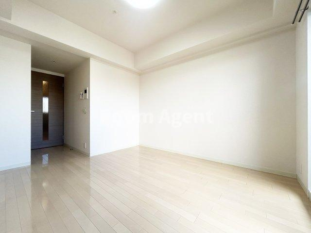 UURコート名古屋名駅の居間・リビング