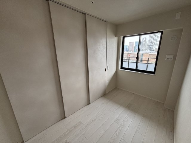 シエリアタワー中之島の洋室