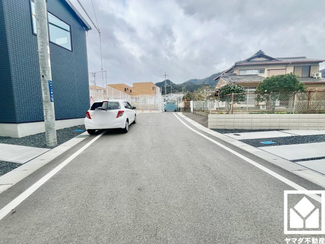 大津市穴太１丁目　L号地の前面道路含む現地写真