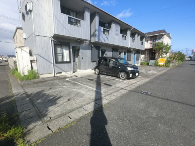 【駐車場】