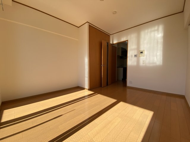 WISTERIA KOMAZAWA　床暖房　免震構造　駅近　バイク置場の内装