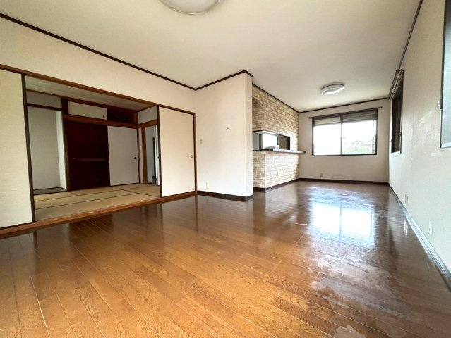 【居間・リビング】の画像