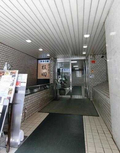 銀座松楠ビルのエントランス