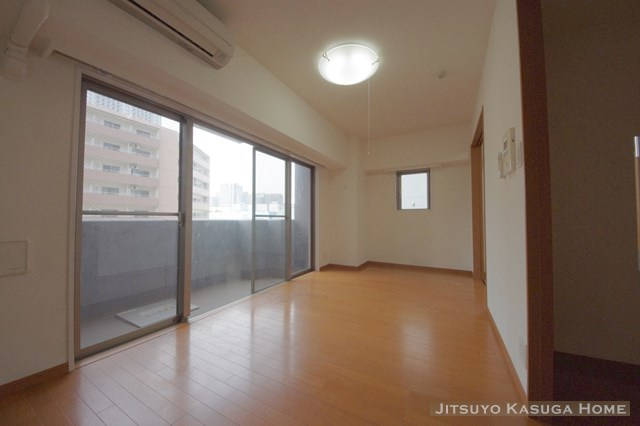 【居間・リビング】