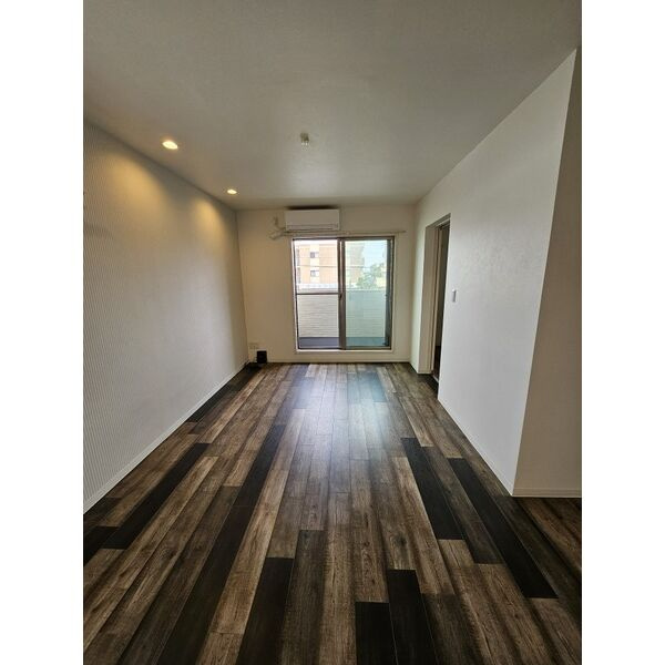 Patria高畑の内装