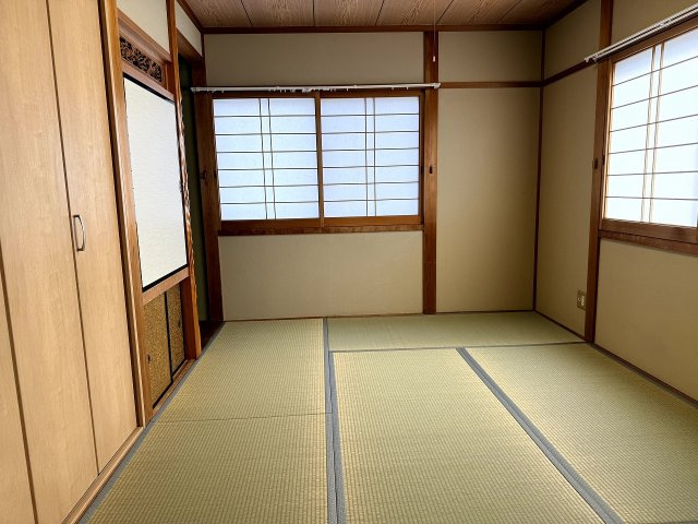 ハイツエイトの和室