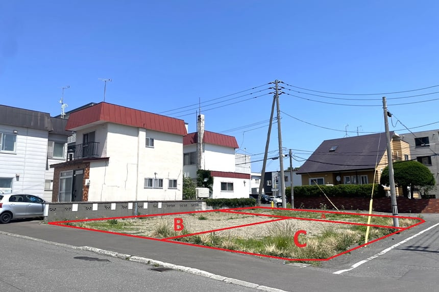 【建築条件付き】本郷通2丁目南　全3区画の前面道路含む現地写真