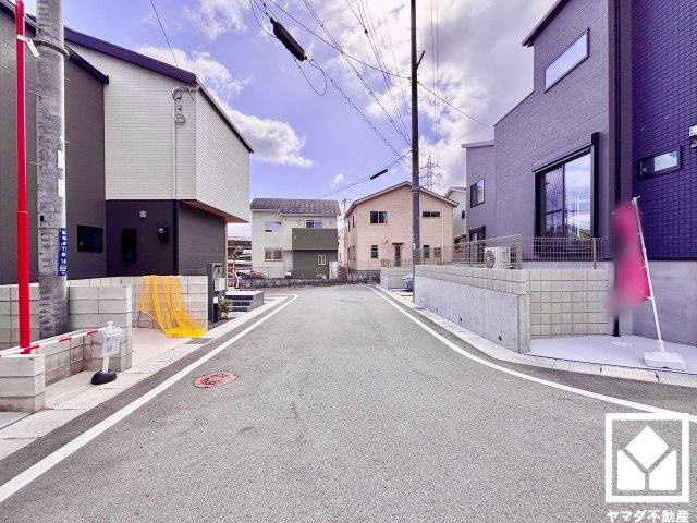 大津市穴太１丁目　V号地の前面道路含む現地写真