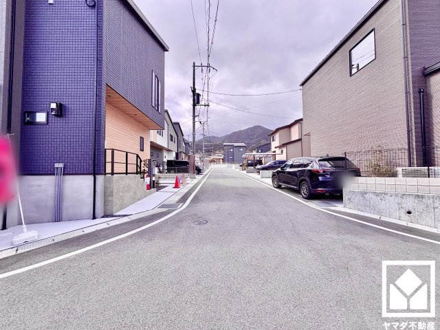 大津市穴太１丁目　V号地の前面道路含む現地写真