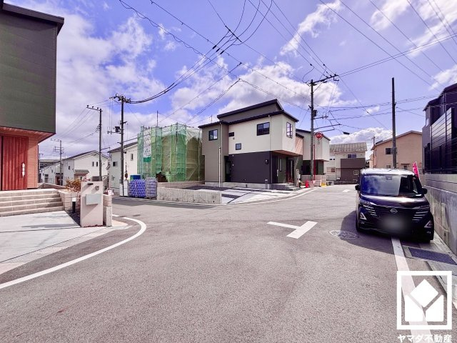 大津市穴太１丁目　V号地の前面道路含む現地写真