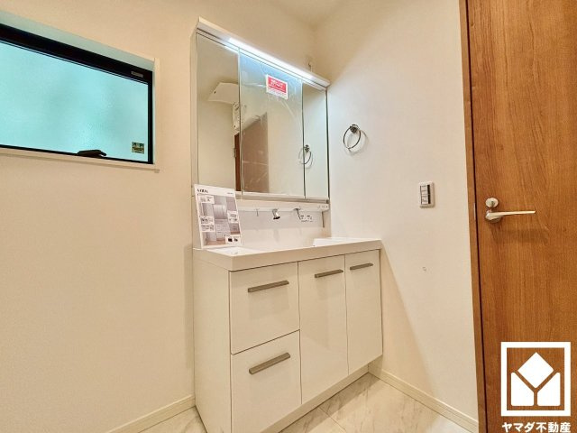 大津市穴太１丁目　V号地の独立洗面台