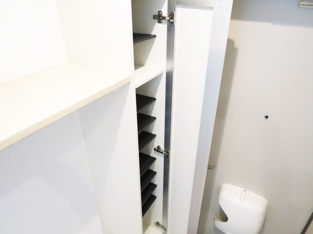 ＣＦハイツ小岩の収納|シューズボックスはこちら！！