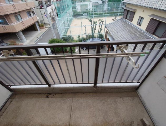 シャルムメゾン本庄のバルコニー