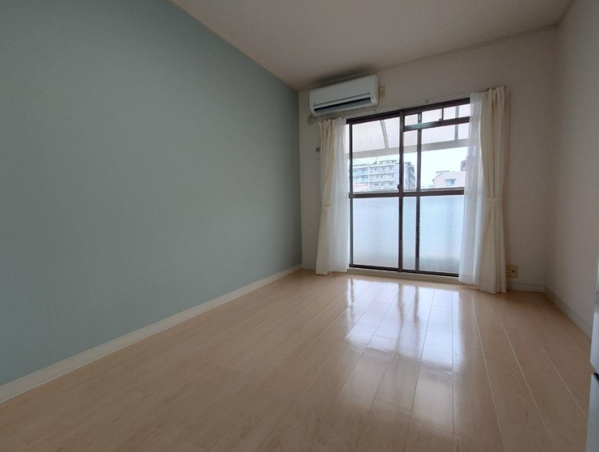 シャルムメゾン本庄の居間・リビング