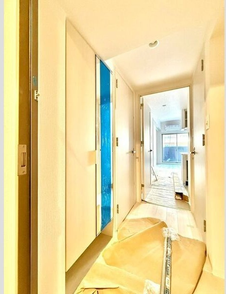 エスリード志賀本通ザ・フロントの玄関