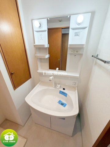 レジディア南砂町　（旧　EVER GREEN明治通り（旧　DeLCCS南砂））の洗面所