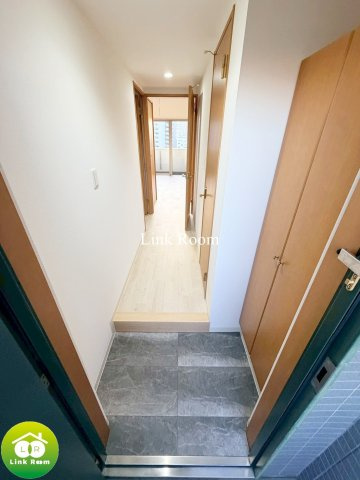 レジディア南砂町　（旧　EVER GREEN明治通り（旧　DeLCCS南砂））の玄関