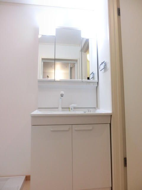 カーサ　ラメットの独立洗面台