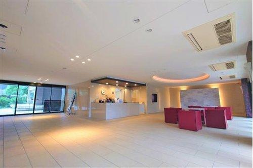 ザ・ライオンズ三郷中央Ａ棟のエントランス