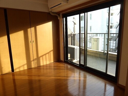 フェニックス麻布狸穴公園のその他|洋室　約5.2畳　※前回募集時2023年1月の写真