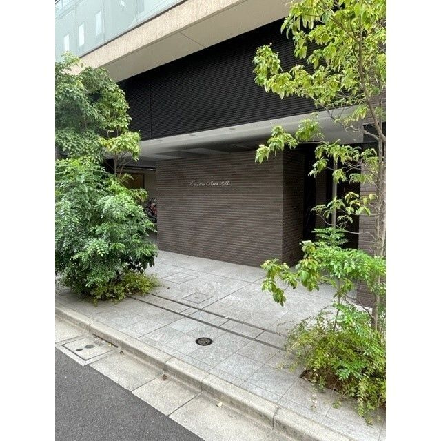 Ｑｕ４ｔｔｒｏ　Ａｒｃａ　九段のエントランス