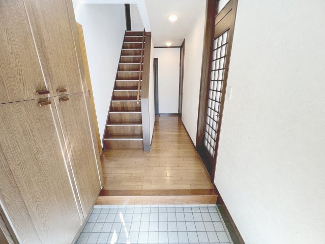 中古 戸建ての玄関|リフォーム前
