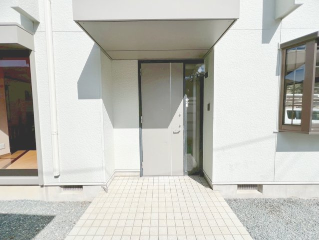 中古 戸建てのエントランス|リフォーム前