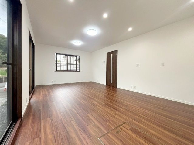 中古 戸建ての居間・リビング