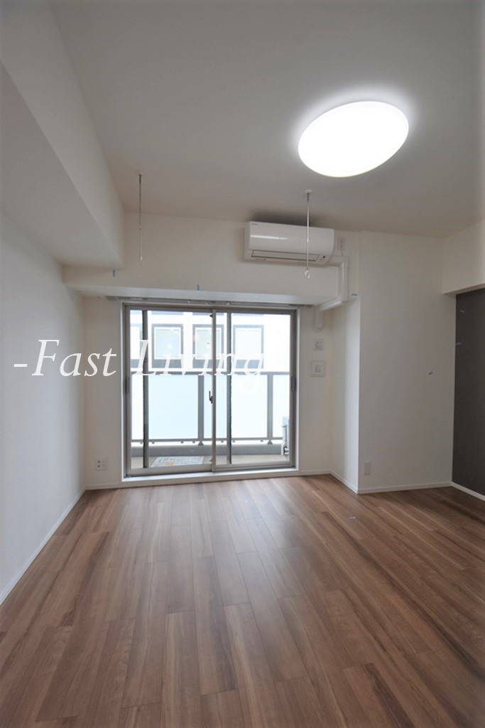 サンイング飯田橋の居間・リビング